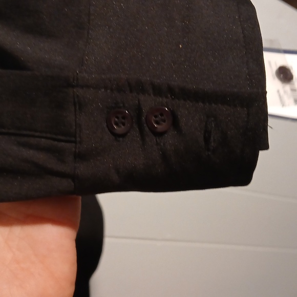 Croft & Barrow Black stretchy tailored button down shirt NWT - Picture 3 of 6